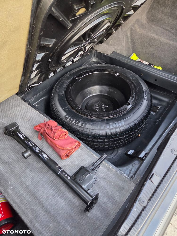 Mercedes-Benz W124 (1984-1993) ver-260-se - 16