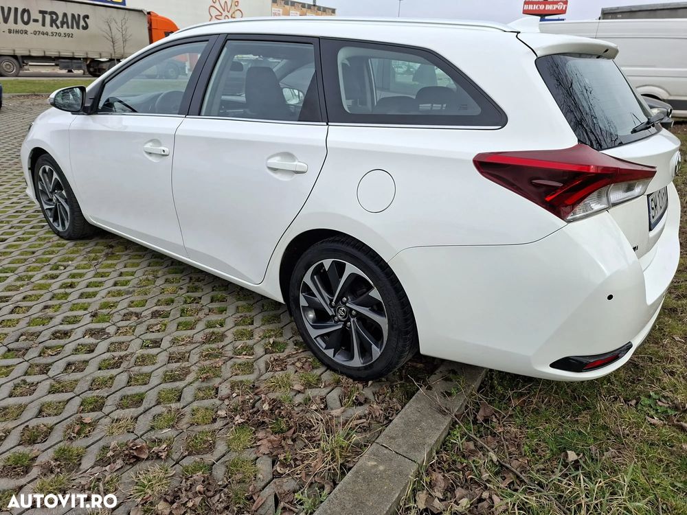 Toyota Auris - 3