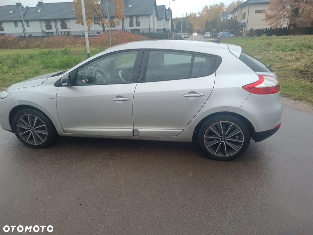 Renault Megane 2.0 140 CVT Bose Edition - 3