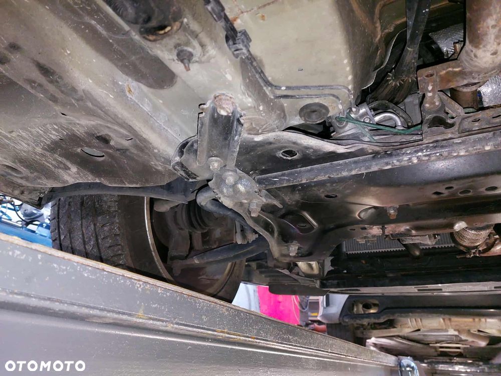 Peugeot 3008 1.6 HDi Premium - 26