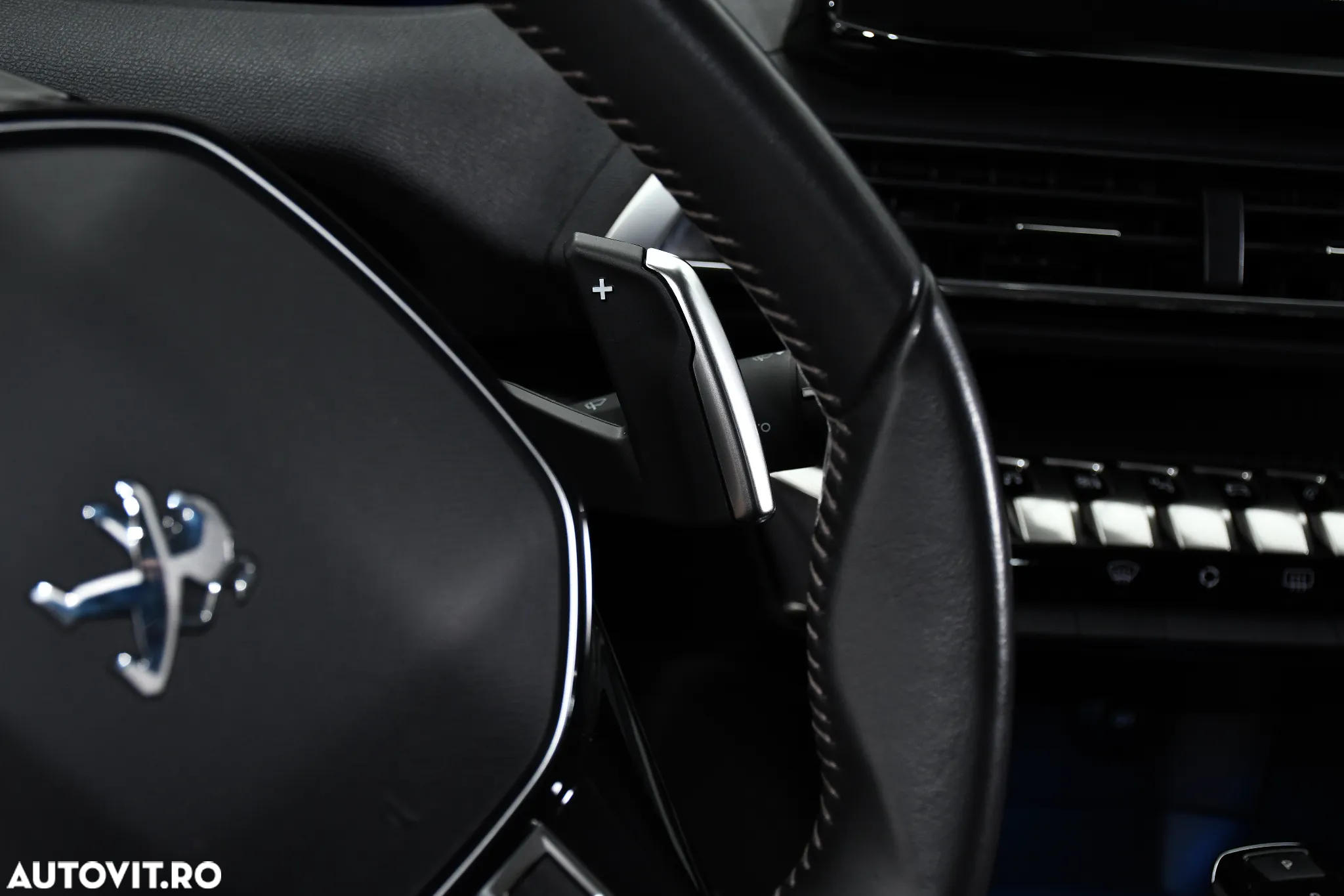 Peugeot 5008 1.5 BlueHDI s&s EAT8 Allure - 28