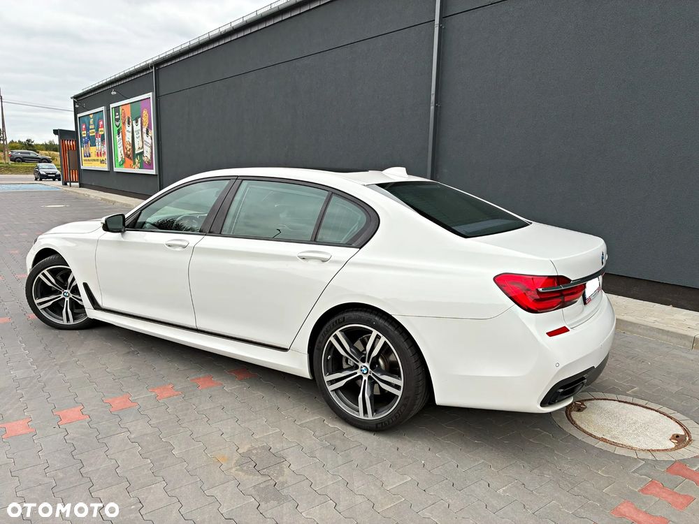 BMW Seria 7 740Li - 21