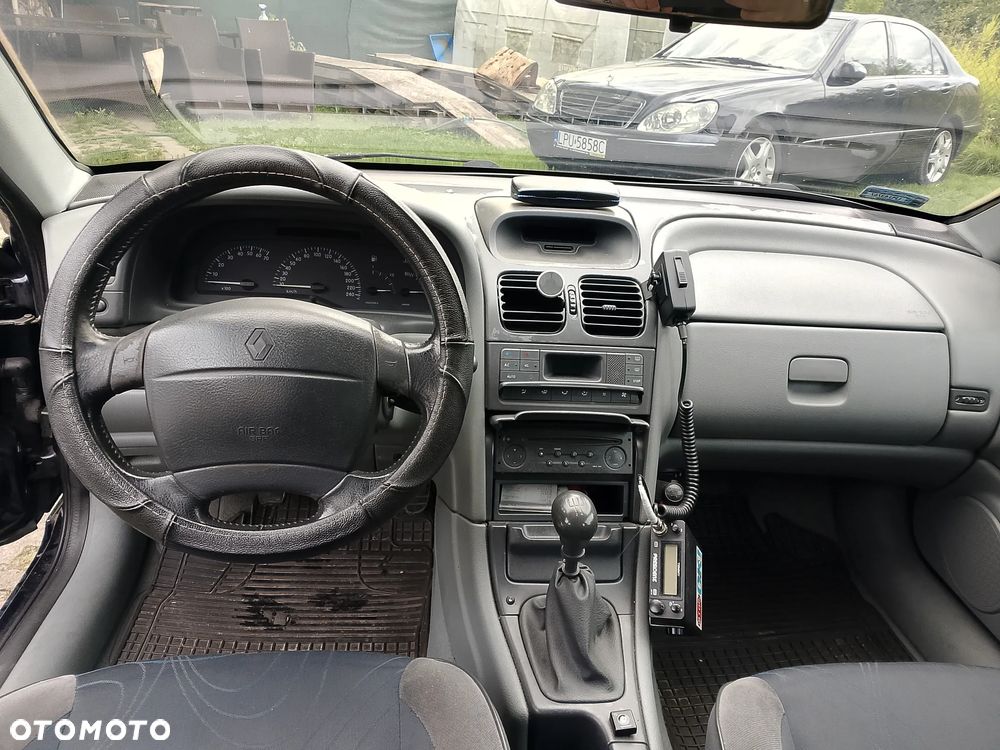 Renault Laguna - 7