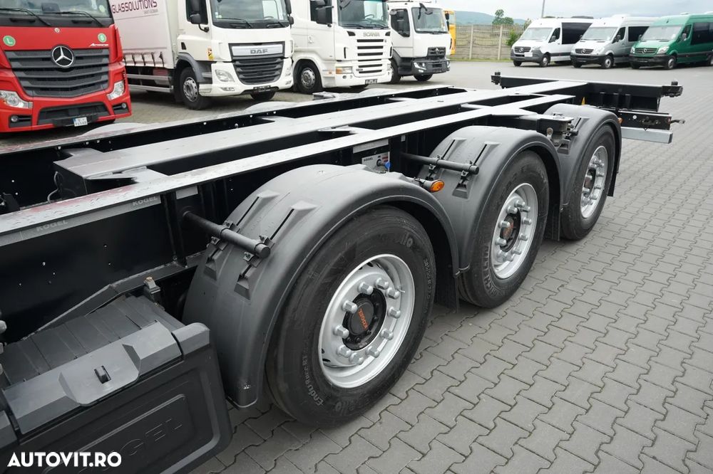 Kögel SEMIREMORCĂ CONTAINER / UNIVERSAL / SPATE EXTENSIBIL / PENTRU TOATE CONTAINERELE - 12