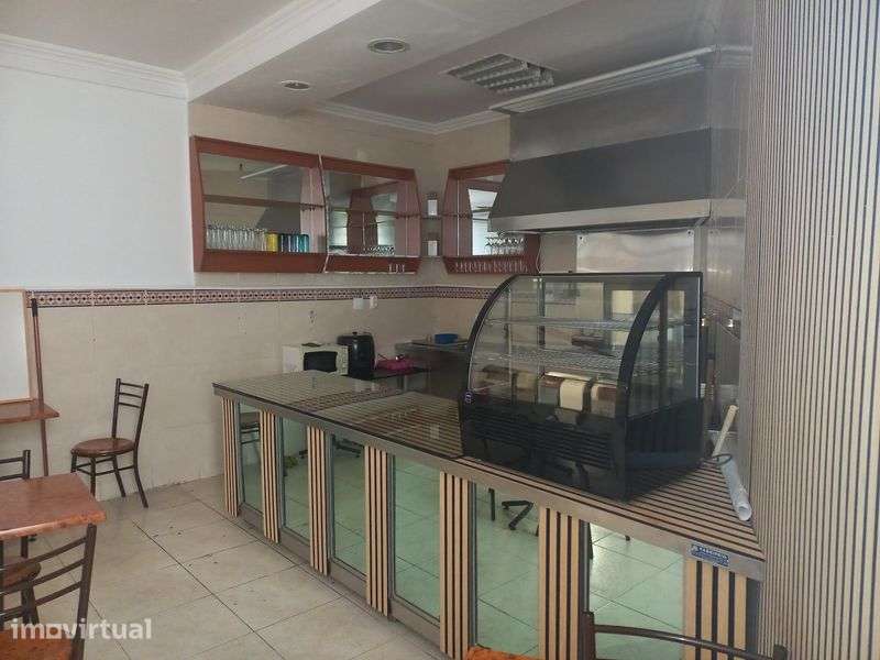 Arrenda-se café/snack-bar ou Pastelaria - Grande imagem: 3/9
