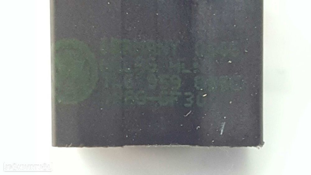 COMANDO DO ELEVADOR TRASEIRO ESQUERDO VOLKSWAGEN TOUAREG (7LA) V6 - 4