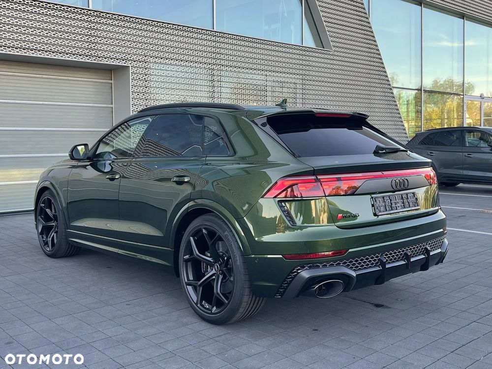 Audi RS Q8 - 8