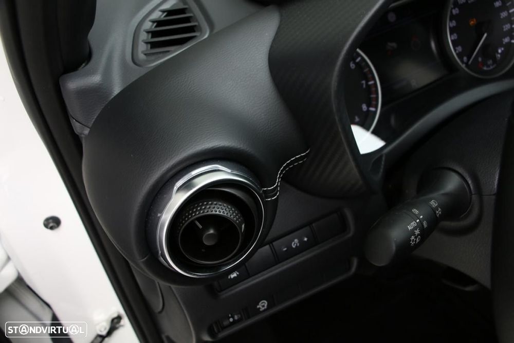 Nissan Juke 1.0 DIG-T Acenta DCT - 24