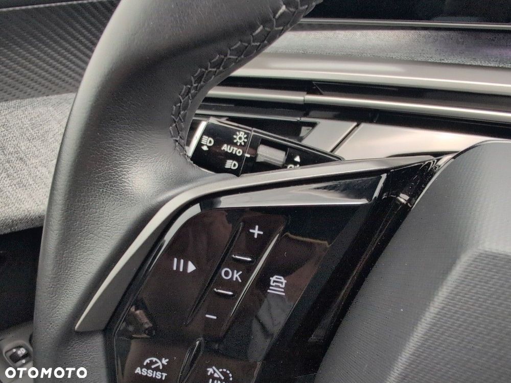 Peugeot 3008 1.2 PureTech mHEV Allure e-DCS6 - 18