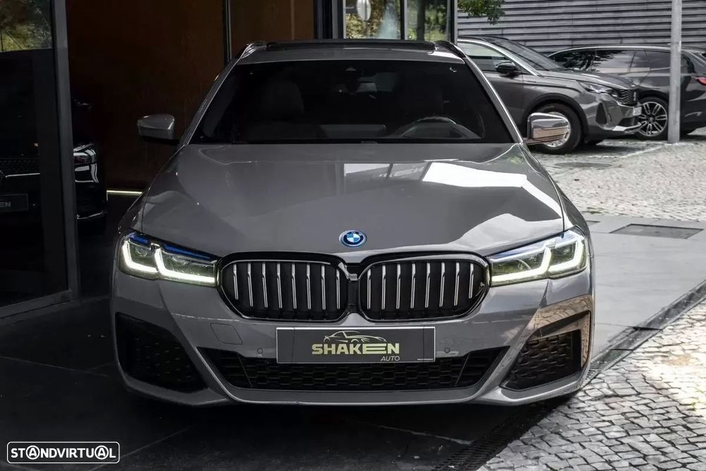 BMW 530 e Pack Desportivo M - 7