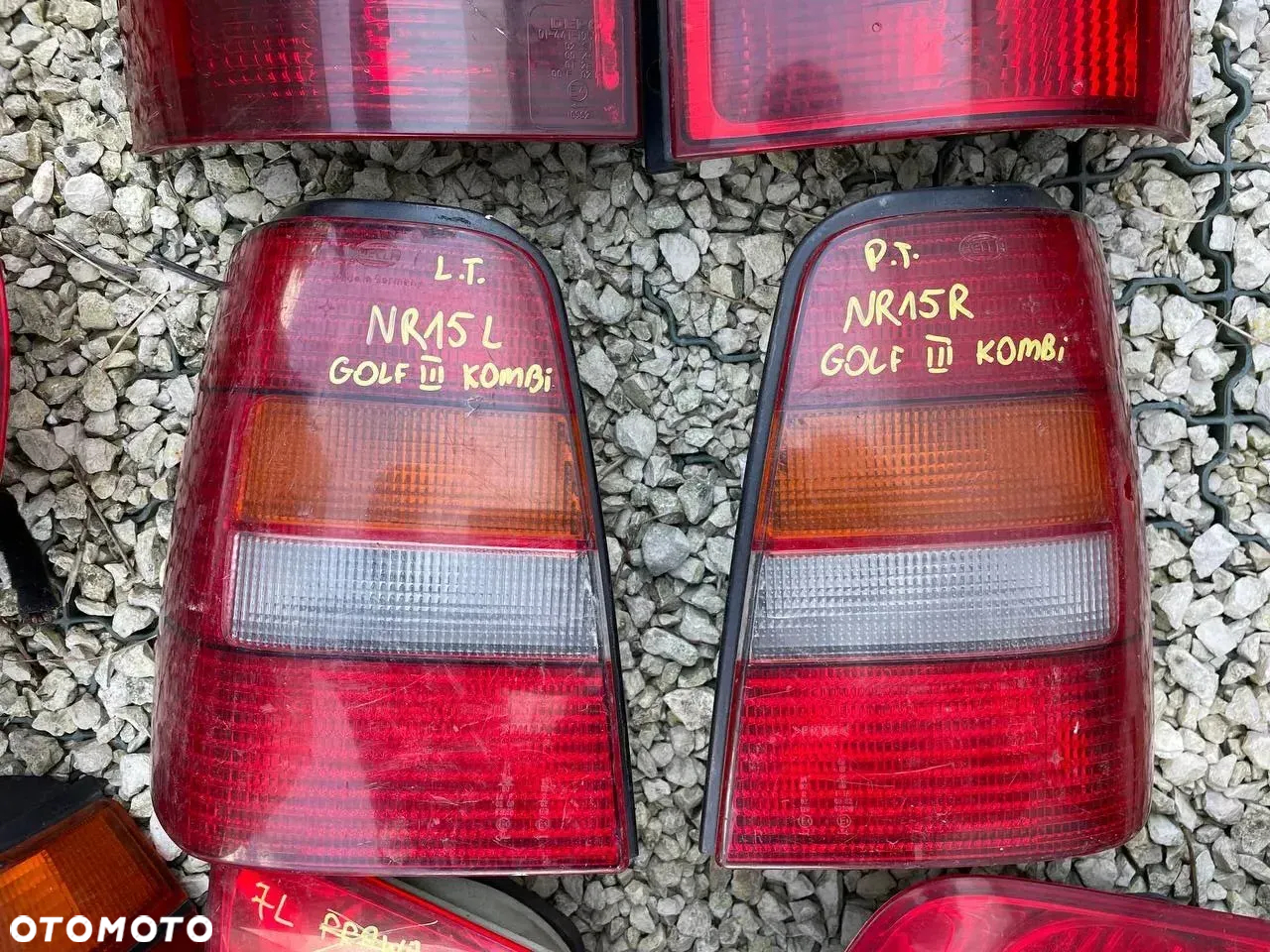 VW VOLKSWAGEN LAMPY TYŁ LEWE PRAWE - 15