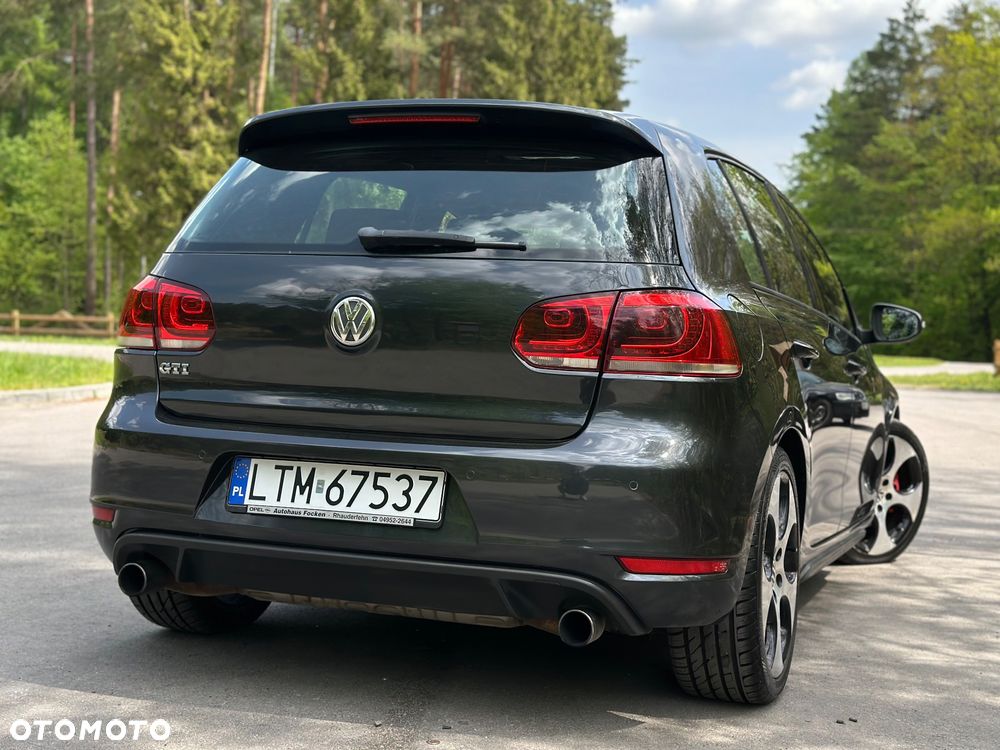 Volkswagen Golf 2.0 GTI - 23