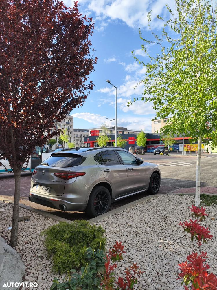 Alfa Romeo Stelvio 2.0 Turbo AWD AT8 Veloce - 13