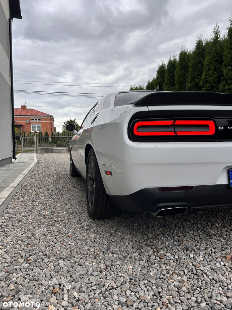 Dodge Challenger 5.7 R/T - 6