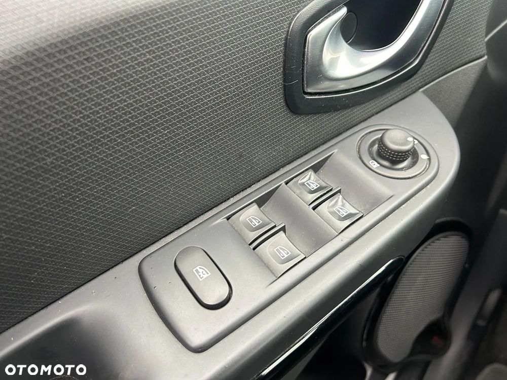 Renault Clio Grandtour dCi 90 Limited - 12