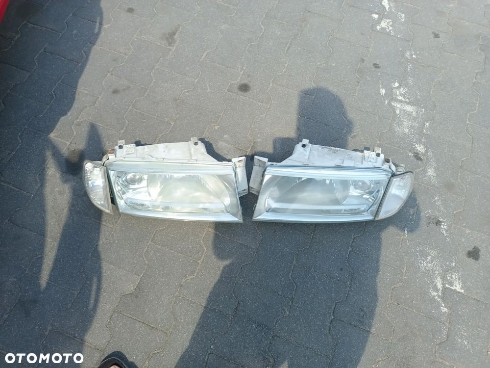 Octavia 1 Lift lampa przód prawy lewy - 1