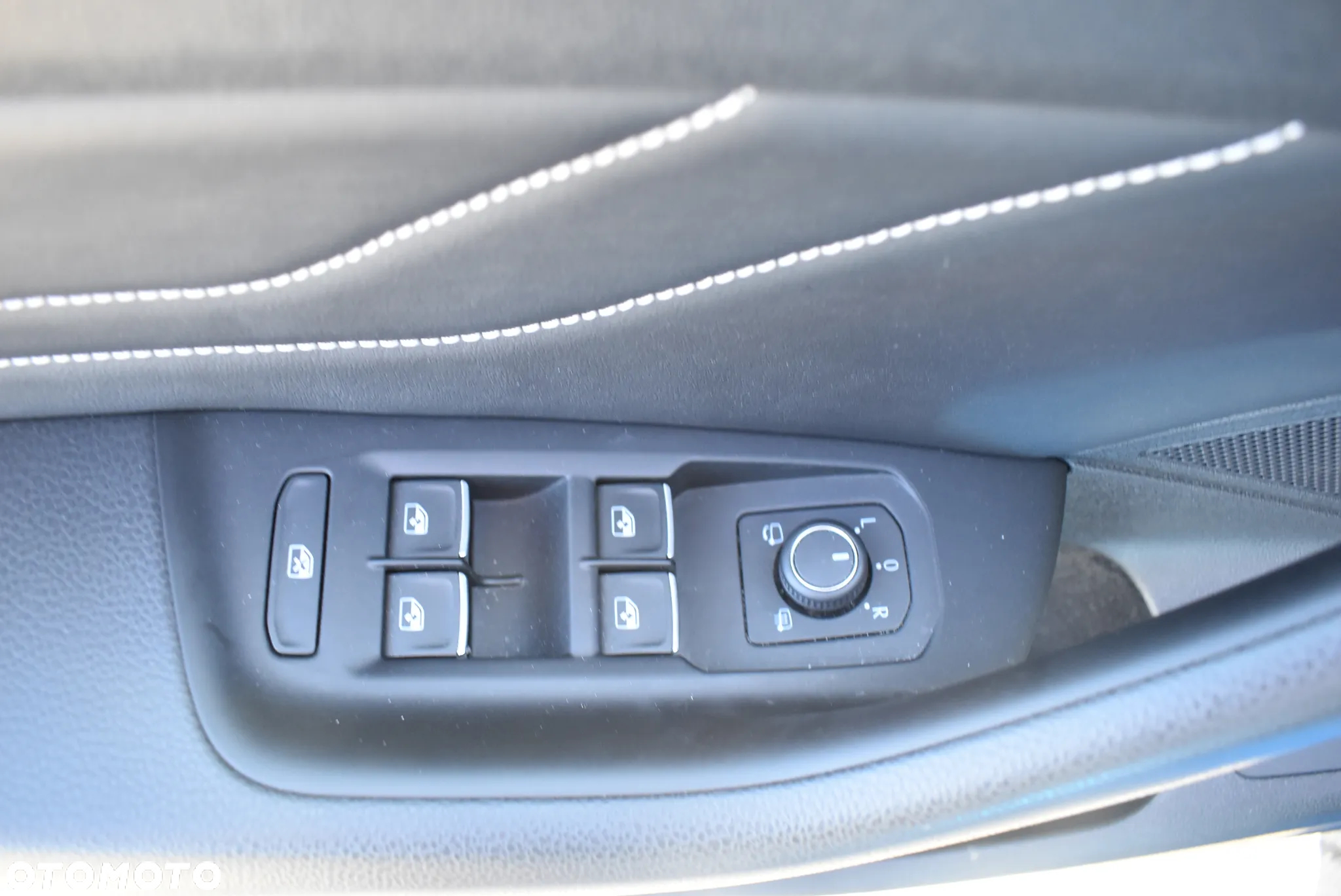 Volkswagen Arteon 2.0 TDI Elegance DSG - 24