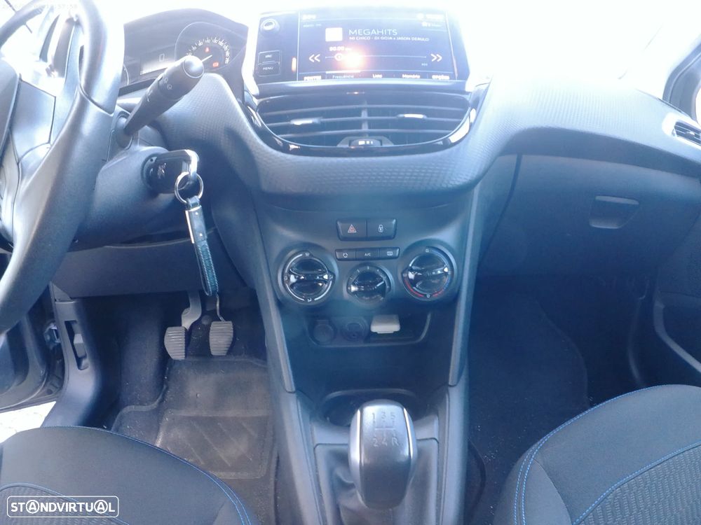 Peugeot 208 1.2 PureTech Style - 10