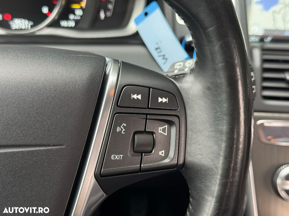 Volvo XC 60 D4 Geartronic Summum - 23