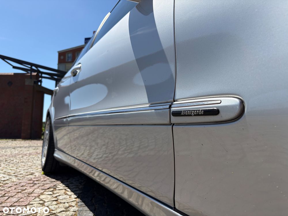 Mercedes-Benz Klasa E 220 CDI Automatik Avantgarde - 16