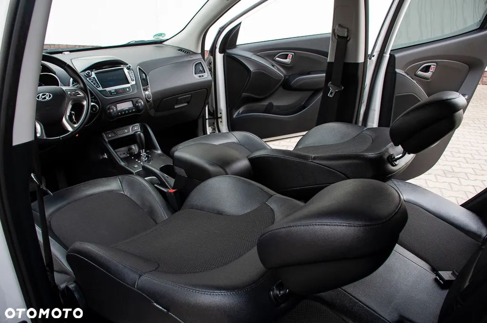 Hyundai ix35 2.0 2WD Automatik Trend - 24