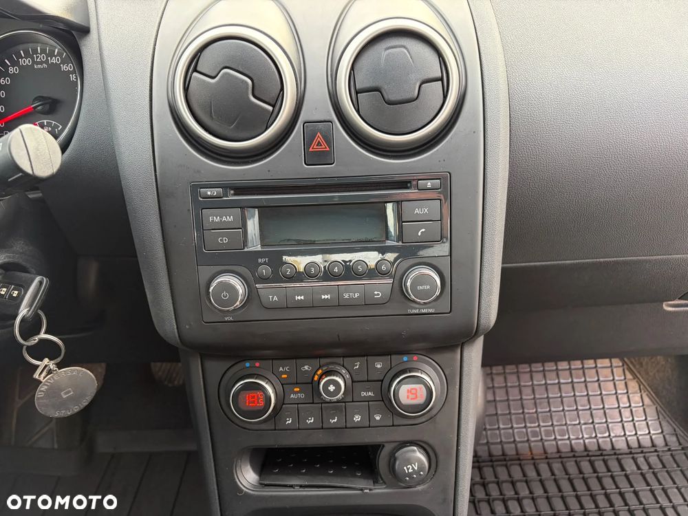 Nissan Qashqai 1.6 Acenta - 17