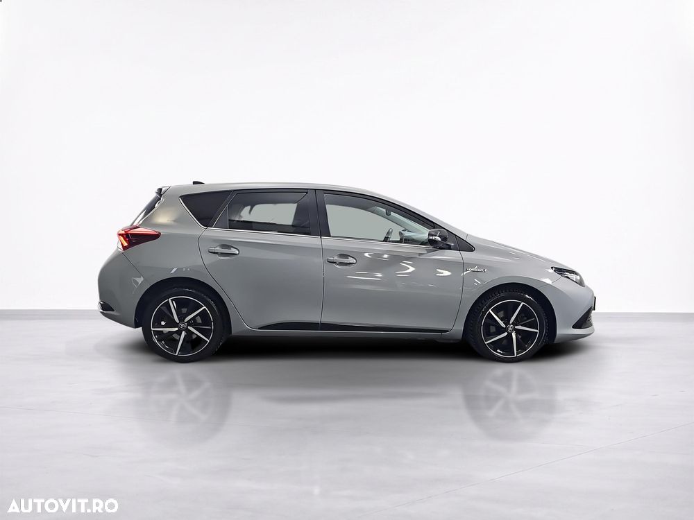 Toyota Auris - 8