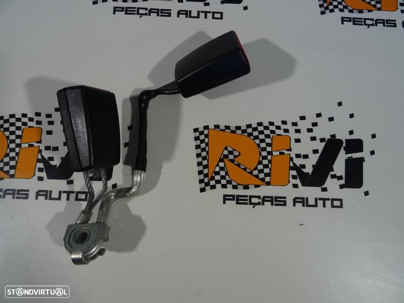 Encaixe De Cinto Traseiro Audi A3 (8P1)  Pré Tensor De Trás Audi A3 8P - 1
