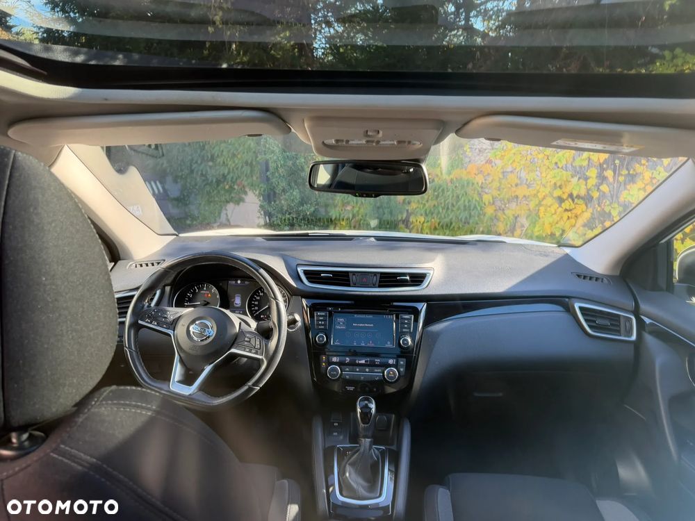 Nissan Qashqai 1.3 DIG-T N-Connecta DCT - 12