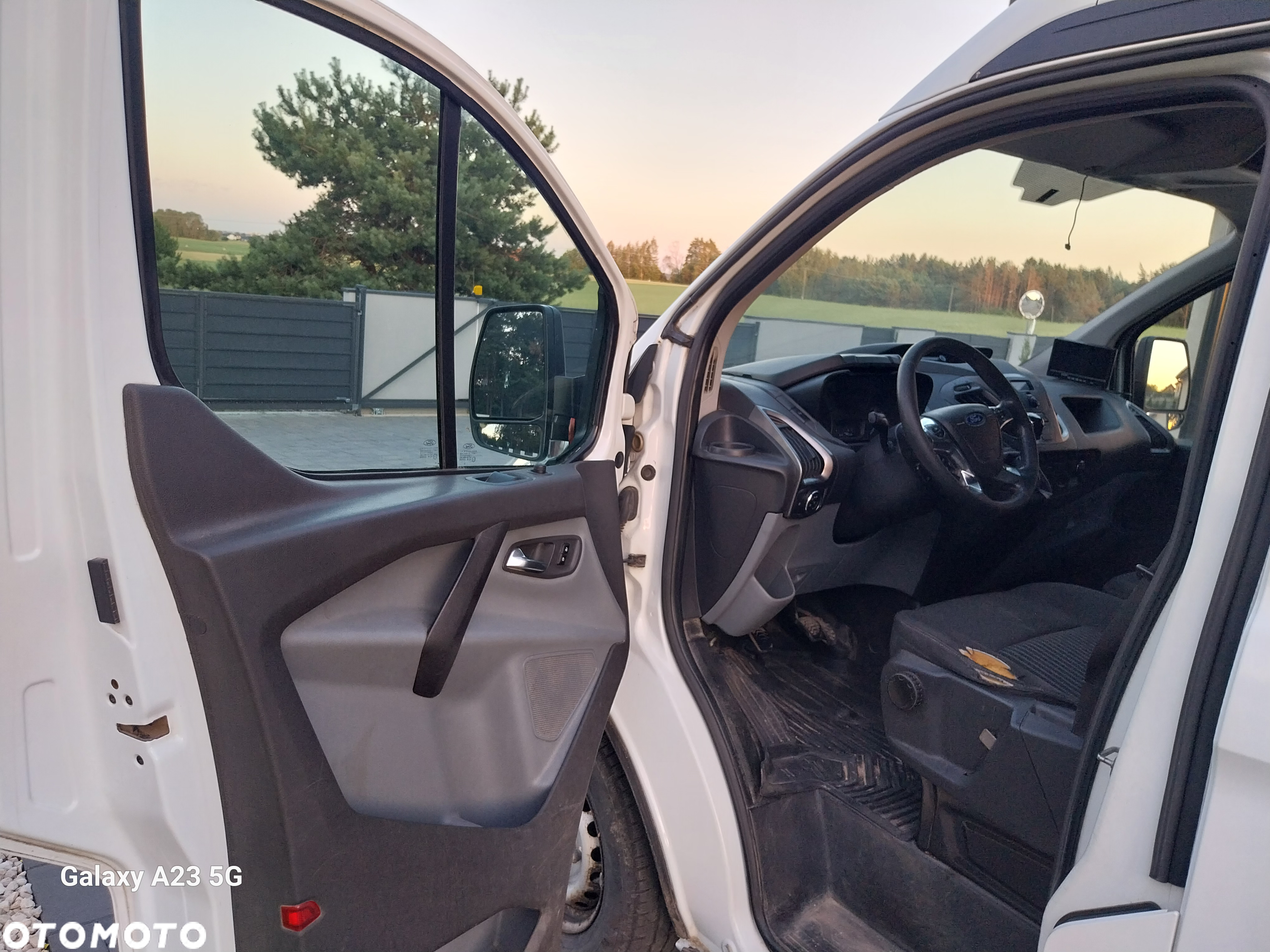 Ford Transit Custom - 13