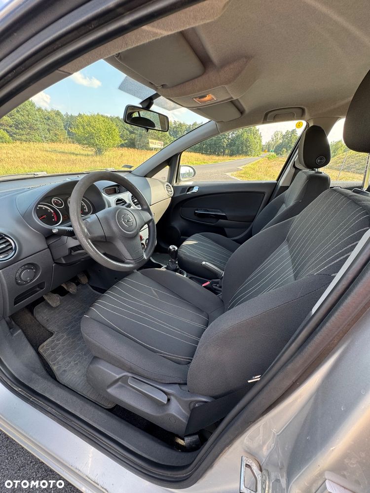 Opel Corsa - 11
