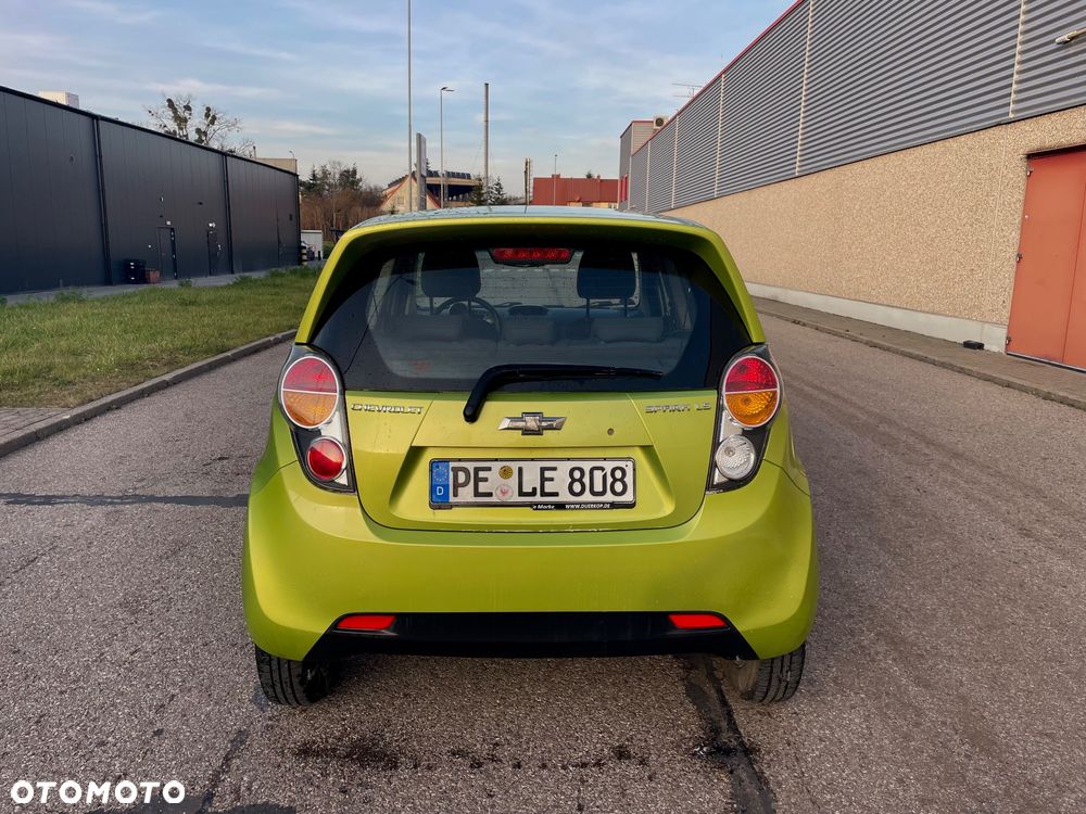 Chevrolet Spark 1.0 LS+ Design - 5