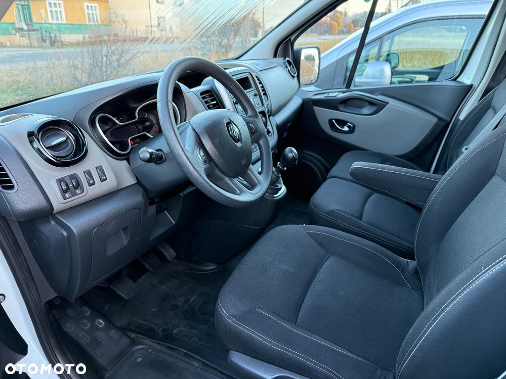 Renault Trafic - 15