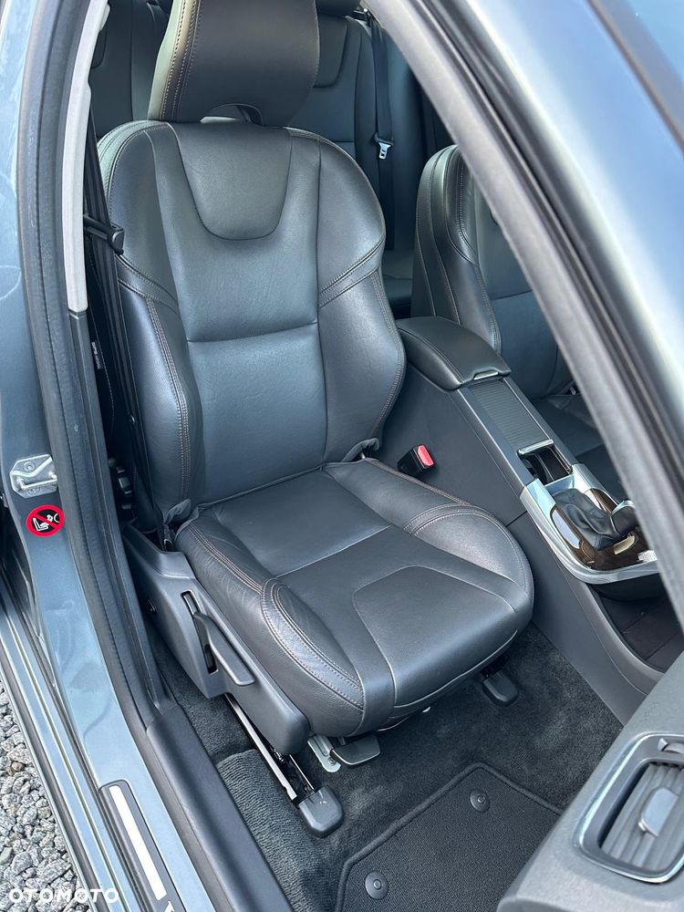 Volvo S60 D4 AWD Drive-E Dynamic Edition (Momentum) - 19
