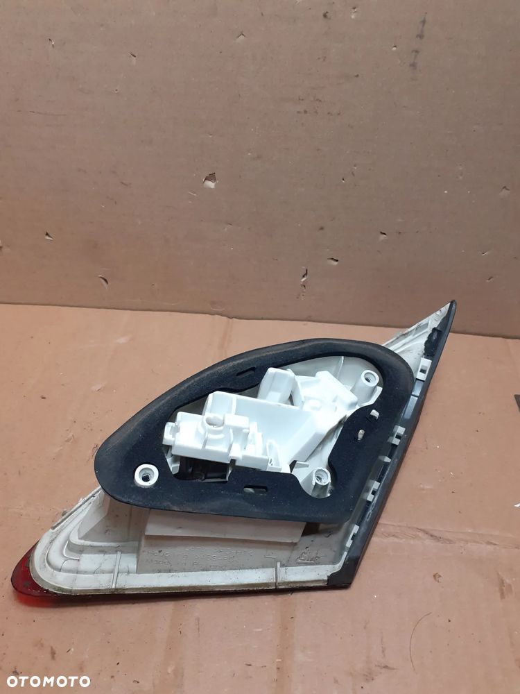 LAMPA TYLNA LEWA OPEL ASTRA J - 6