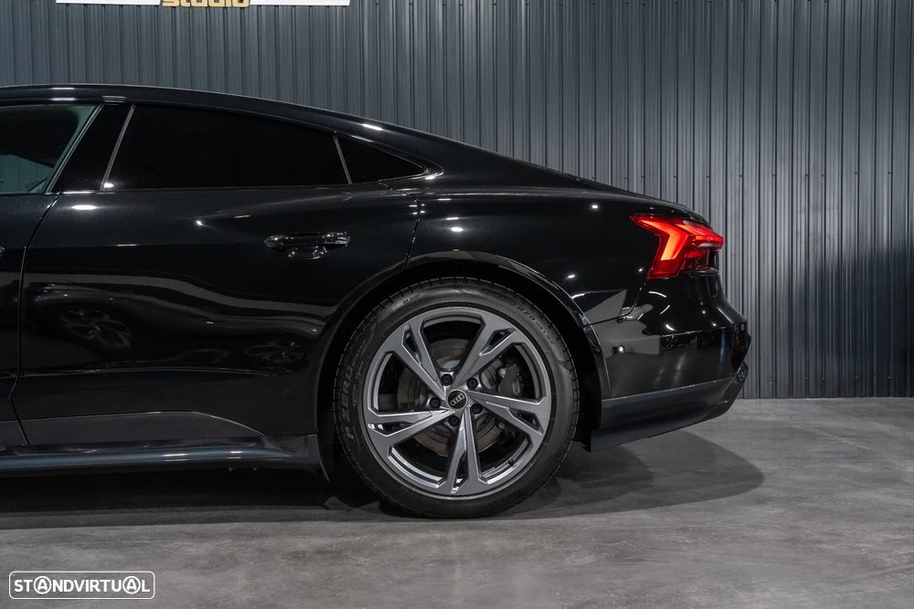 Audi e-tron GT quattro - 33