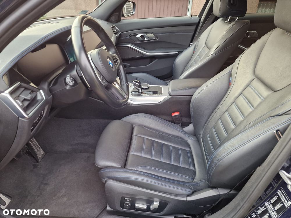 BMW Seria 3 330i xDrive M Sport sport - 9