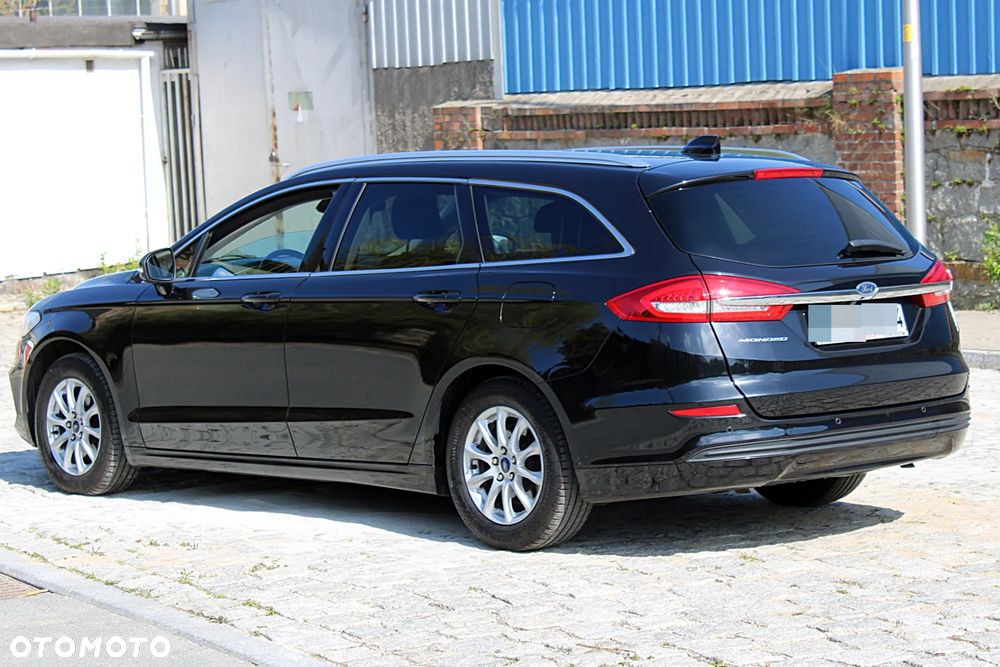 Ford Mondeo - 9