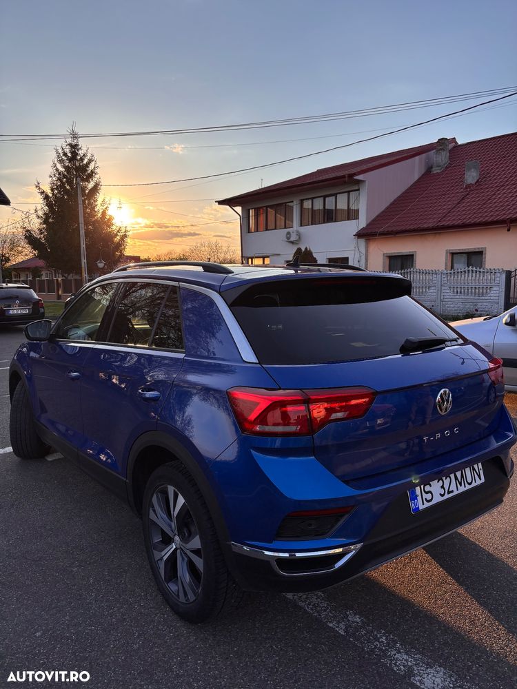 Volkswagen T-Roc - 8
