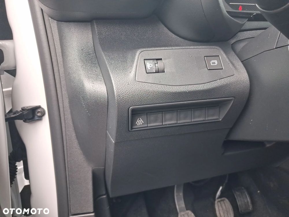 Toyota Proace CITY - 17