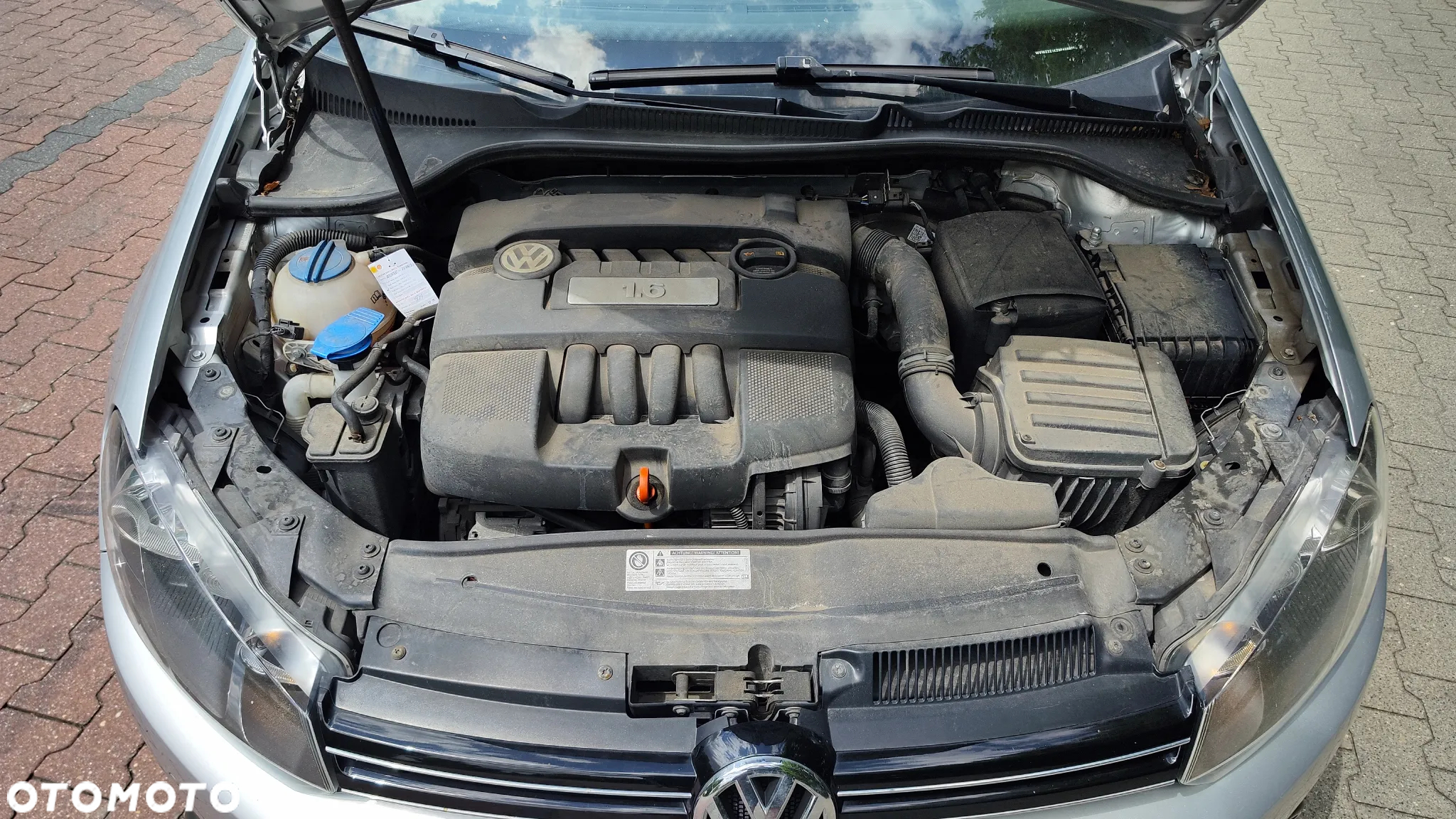 Volkswagen Golf VI 1.6 Comfortline - 32