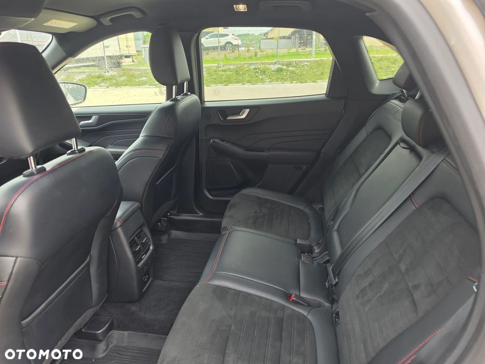 Ford Kuga 1.5 EcoBoost FWD ST-Line - 8