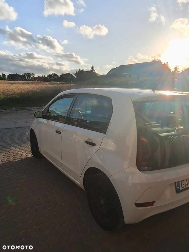 Volkswagen up! 1.0 high - 5