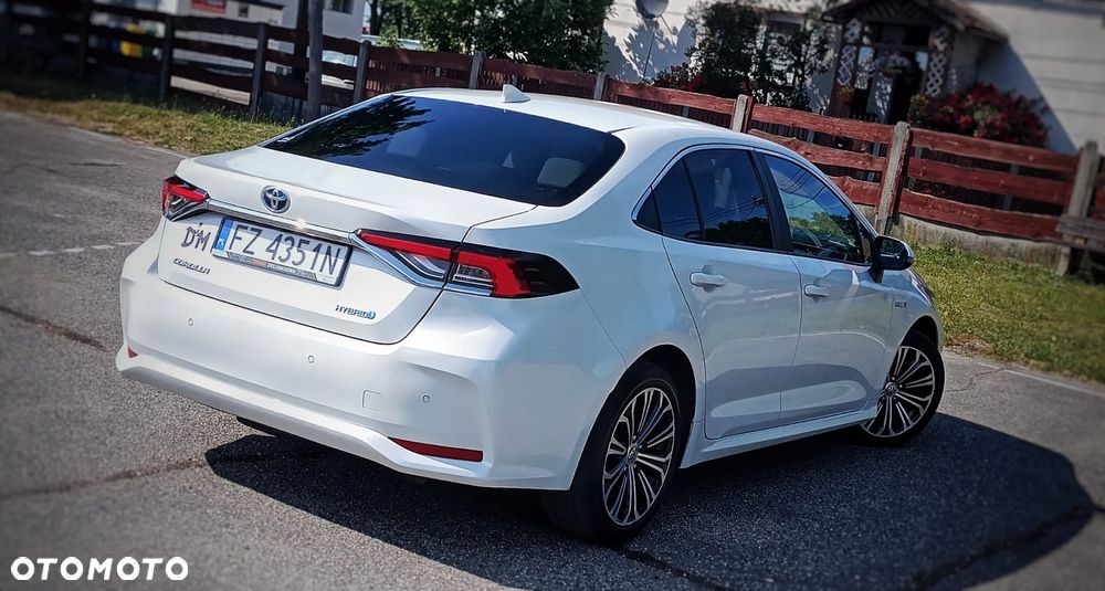 Toyota Corolla 1.8 Hybrid Comfort - 16