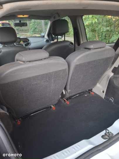 Renault Twingo - 8
