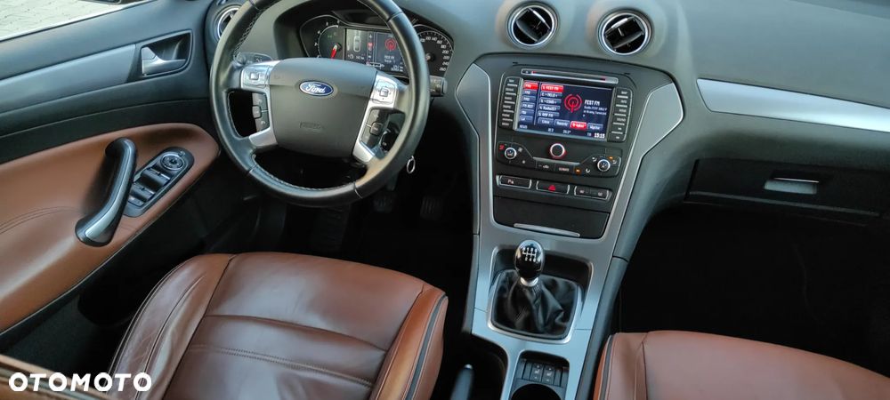 Ford Mondeo 2.0 TDCi Ghia - 30