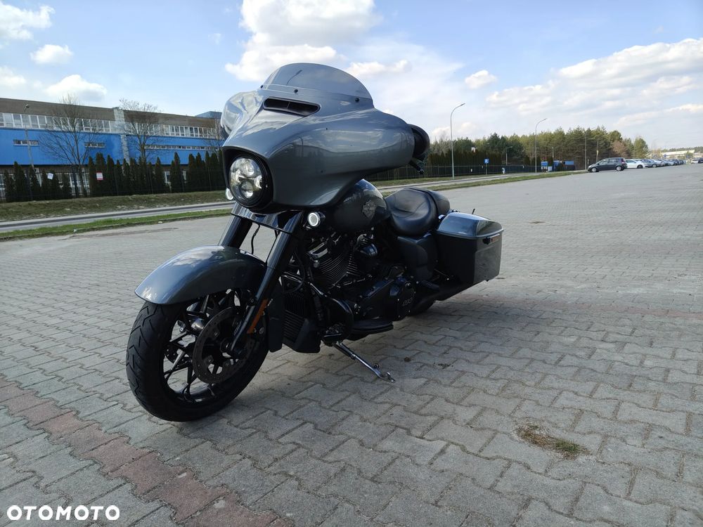 Harley-Davidson Touring Street Glide - 10