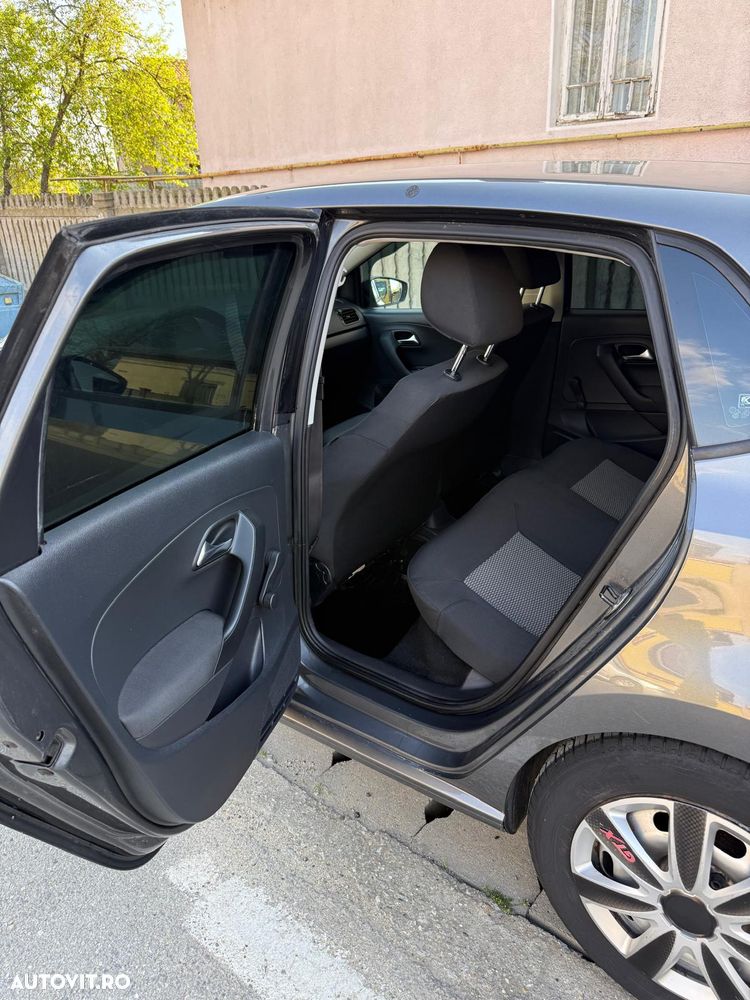 Volkswagen Polo 1.2 Attractive - 7