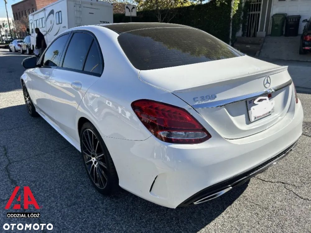 Mercedes-Benz Klasa C 300 9G-TRONIC - 6