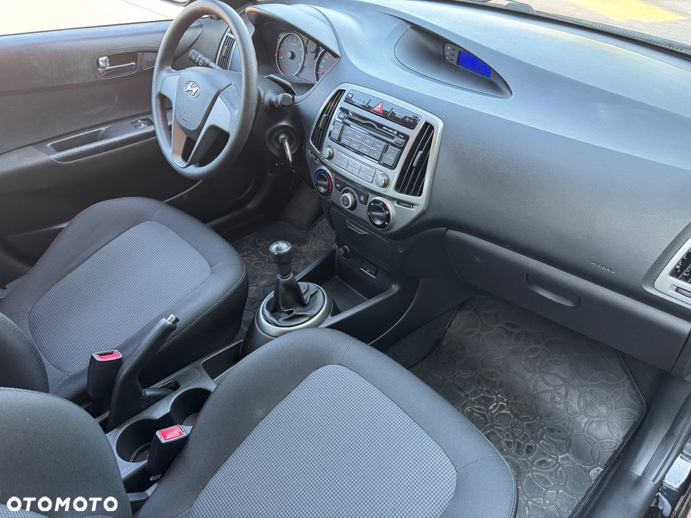 Hyundai i20 1.25 Comfort - 13